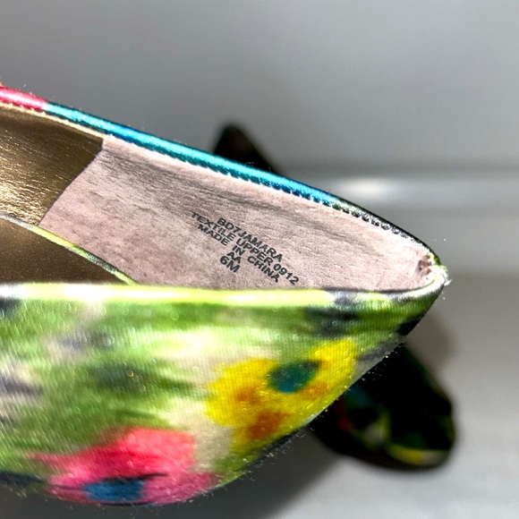 Bandolino Size 6 -BD7 Jamara Satin Watercolor Open Toe High Heel Stiletto - Picture 7 of 10